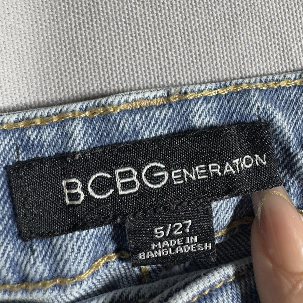 BCBG Generation Skater Straight Jeans Womens 5/27 High Rise Light Wash Denim - Picture 3 of 6